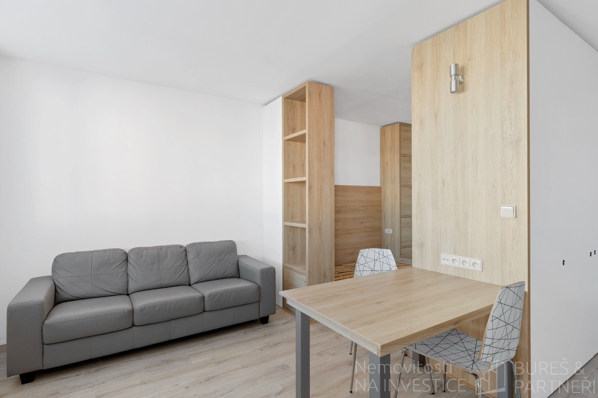 Pronájem, Byty 1+kk, 31 m2 - Topolová, Praha 10 - Záběhlice